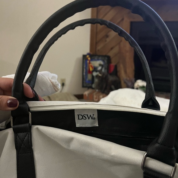 DSW Exclusive Mini Weekender - Picture 7 of 8